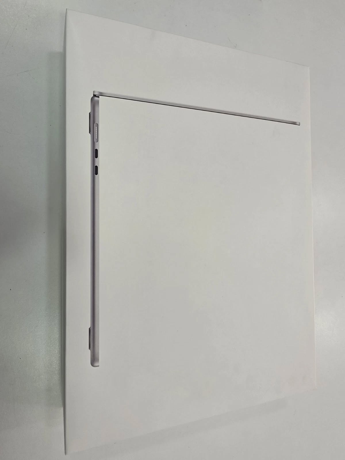 MacBook Air 15.3" M4 – 32GB RAM – 512GB SSD – Plata