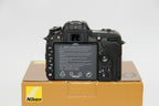 Nikon D7500 – 2.340 Disparos