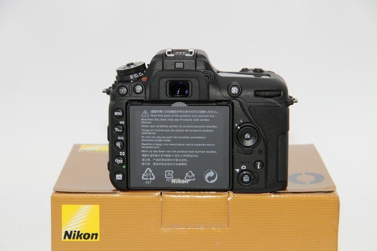 Nikon D7500 – 2.340 Disparos